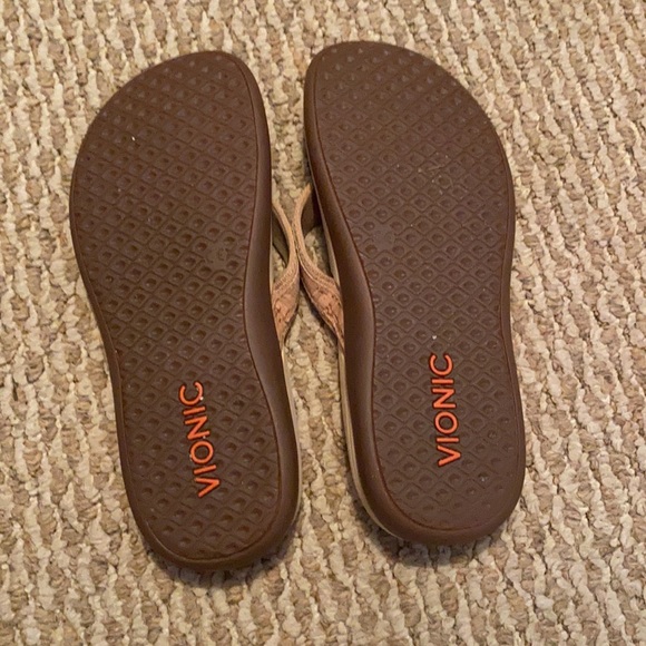 Flip flops - Picture 2 of 6